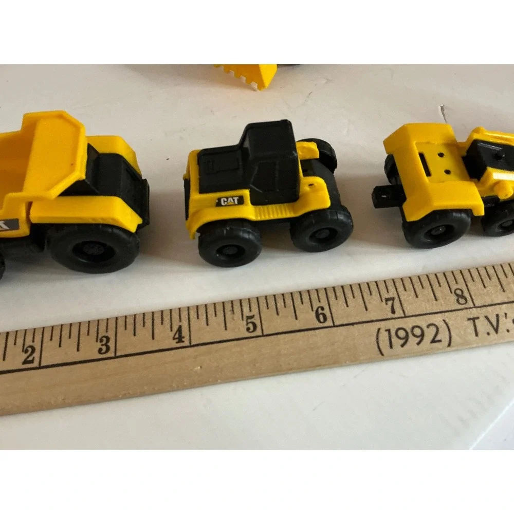 CAT Construction Vehicle Toy Lot Excavator Bulldozer Dump Truck Yellow Mini Set